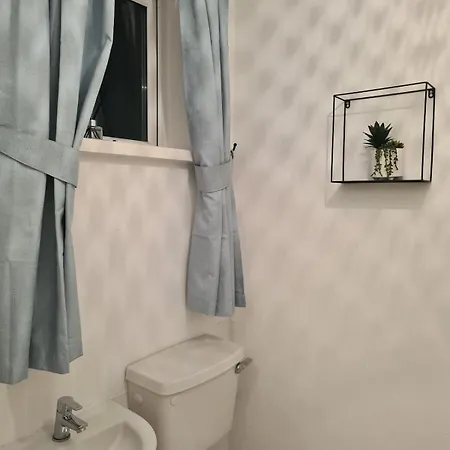 Three Bed Cosy Townhouse Walking Distance To Town Ferienhaus Wexford